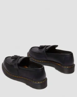 Adrian-loafers i Ambassador-læder med kvast in Sort